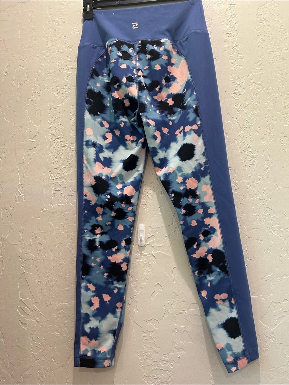 Zelos ~ Women’s Blue Floral Print Active Leggings - Picture 3 of 3